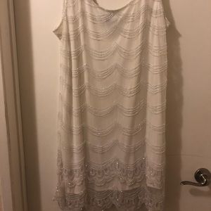White beaded flapper dress size 18